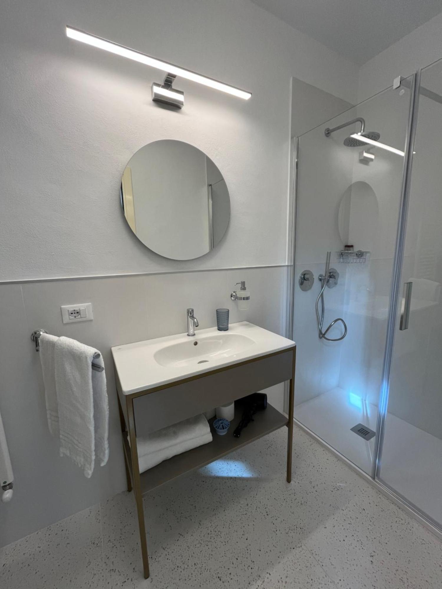 Hotel Duca D'Aosta Firenze Bagian luar foto